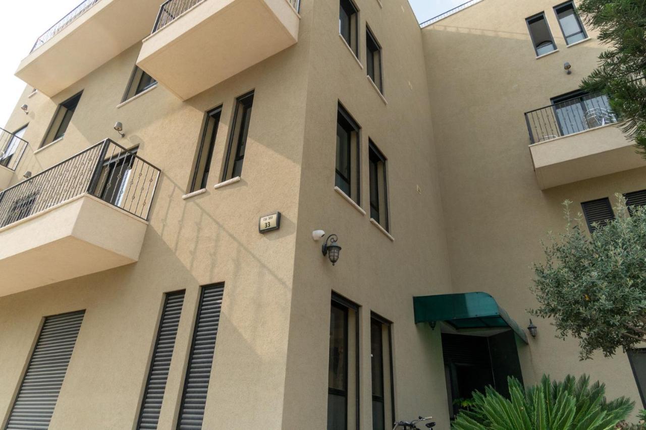 Nahal Oz 33 Aparthotel Bat Yam Exterior photo
