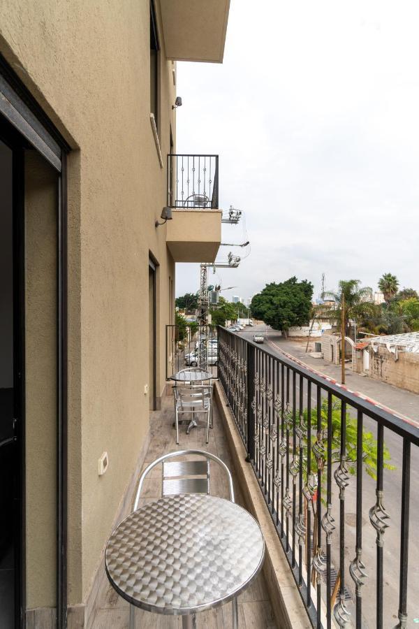 Nahal Oz 33 Aparthotel Bat Yam Exterior photo